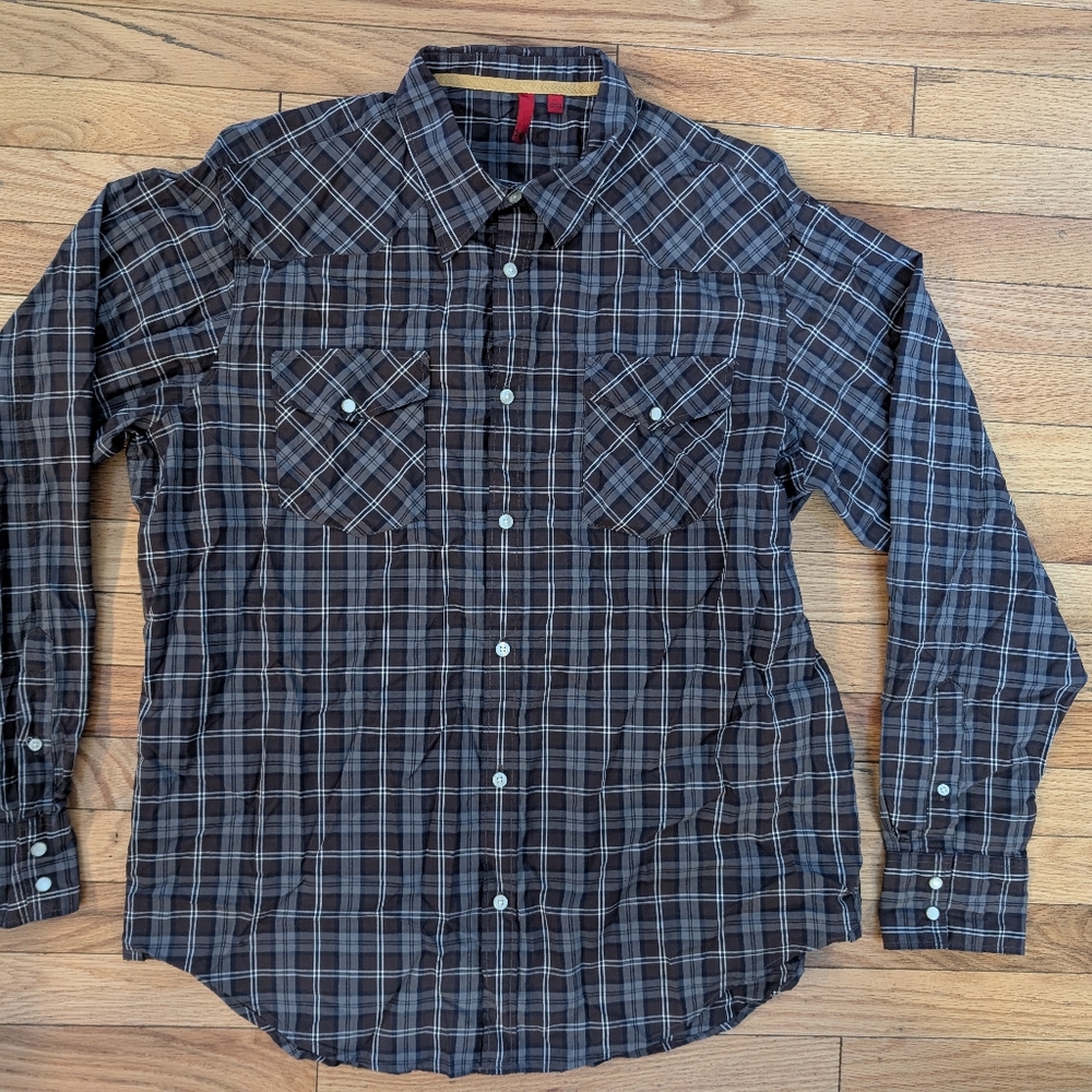 5/48 Men's Black and Gray Plaid Button-Down Shirt